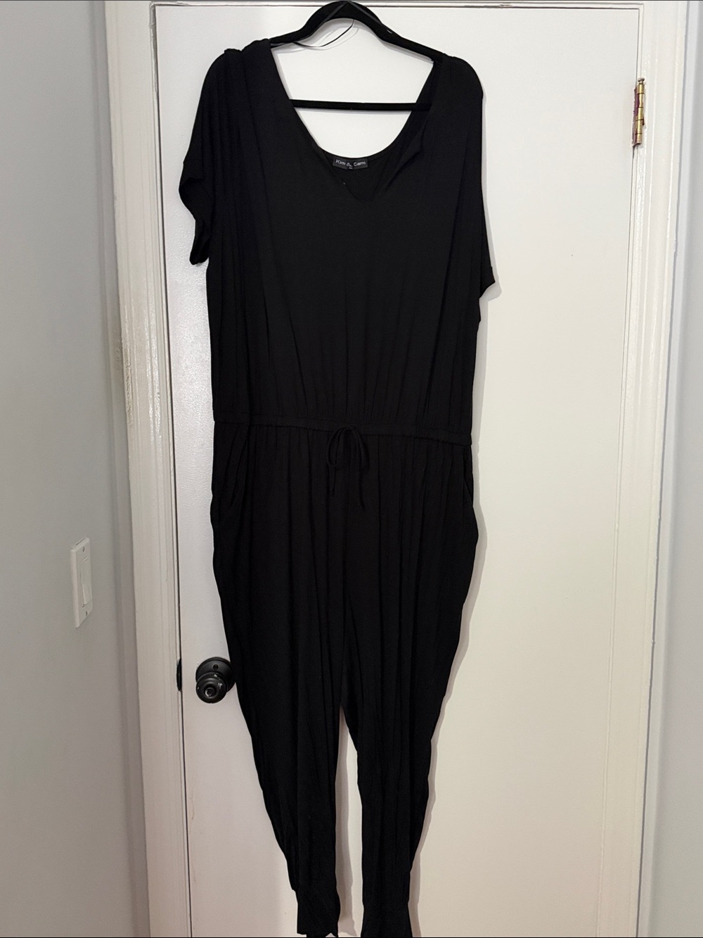 Kim & Cami Black Short-Sleeve V‑Neck Jumpsuit with Drawstring Waist